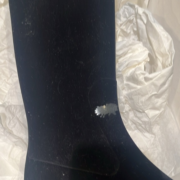 CHANEL Velvet Camellia High Boots size 37. Comes w orig. box. 100% authentic - Picture 5 of 8